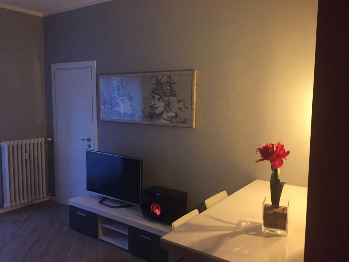 Casa Lalla Турин Экстерьер фото